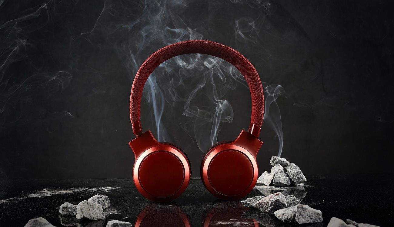 What is soundstage in headphones?
