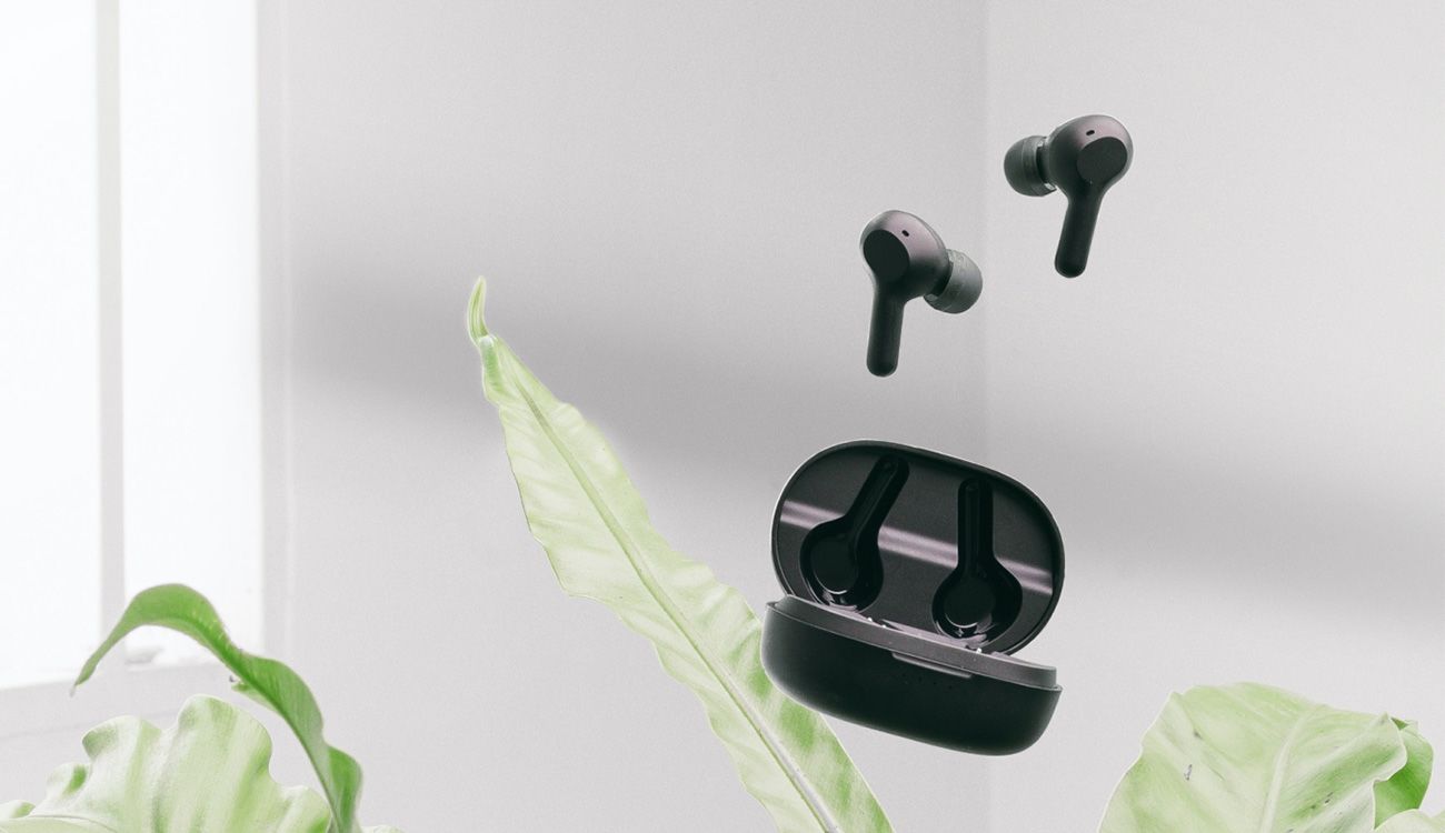 4 best earbuds for motorcycle